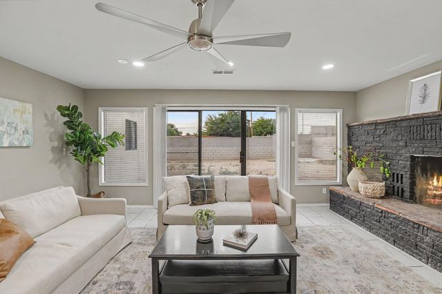7705 Hannett Avenue NE, Albuquerque, NM 87110