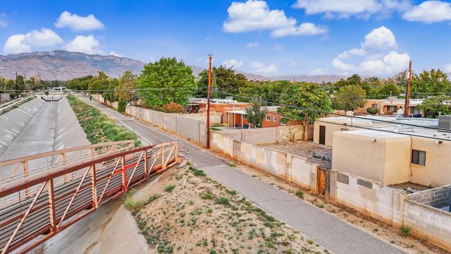 7705 Hannett Avenue NE, Albuquerque, NM 87110