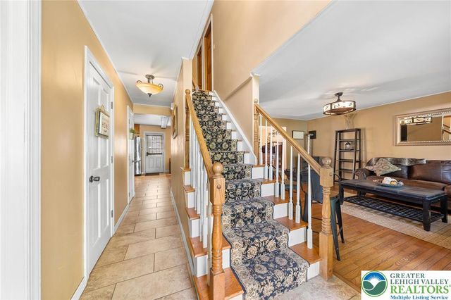 467 Pheasant Road, Ross Twp, PA 18353