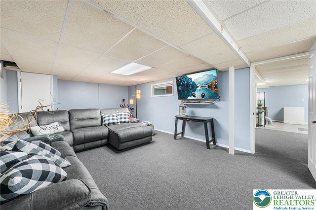 467 Pheasant Road, Ross Twp, PA 18353