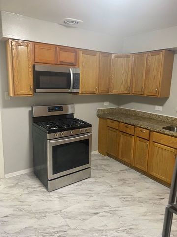 7637 S Essex Avenue 2, Chicago, IL 60649
