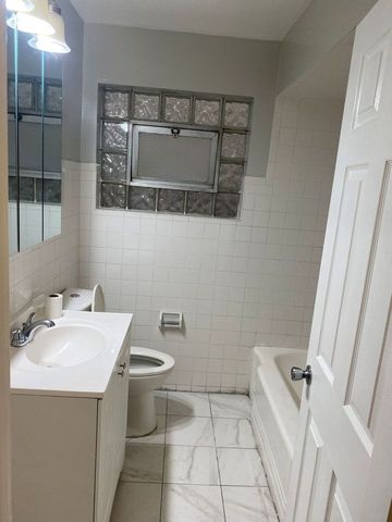 7637 S Essex Avenue 2, Chicago, IL 60649