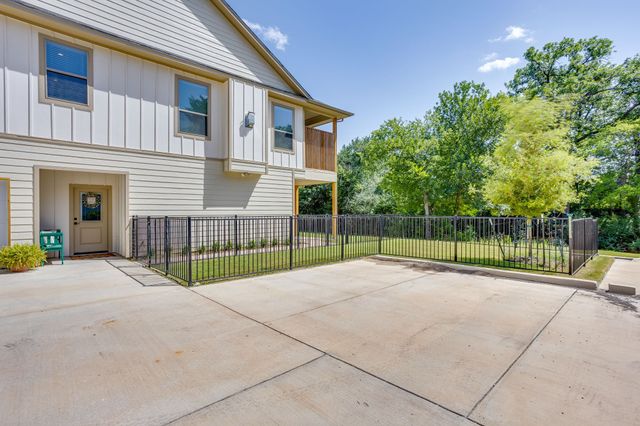 1142 County Road 337, Glen Rose, TX 76043