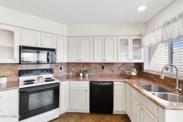 13223 N 25TH Drive, Phoenix, AZ 85029