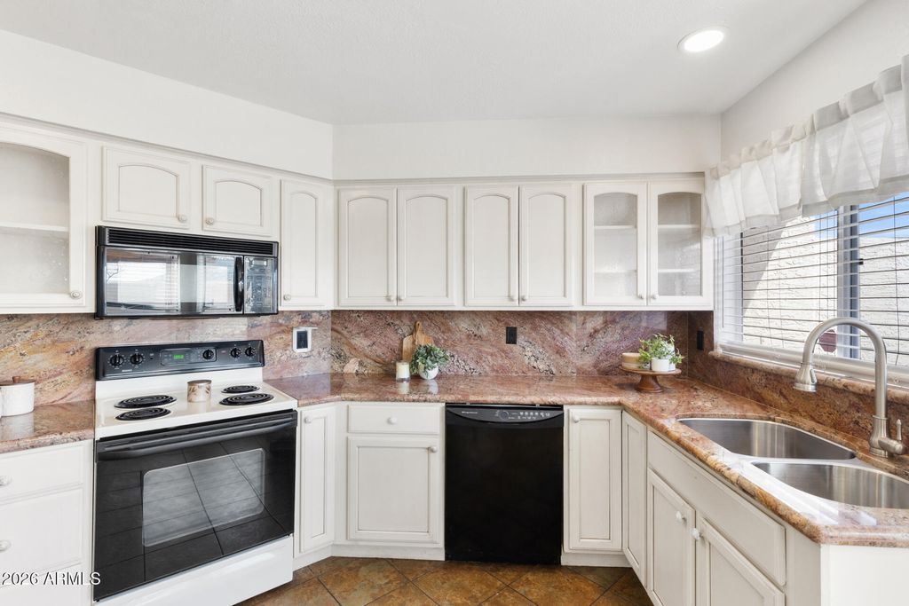 13223 N 25TH Drive, Phoenix, AZ 85029 — photo 3
