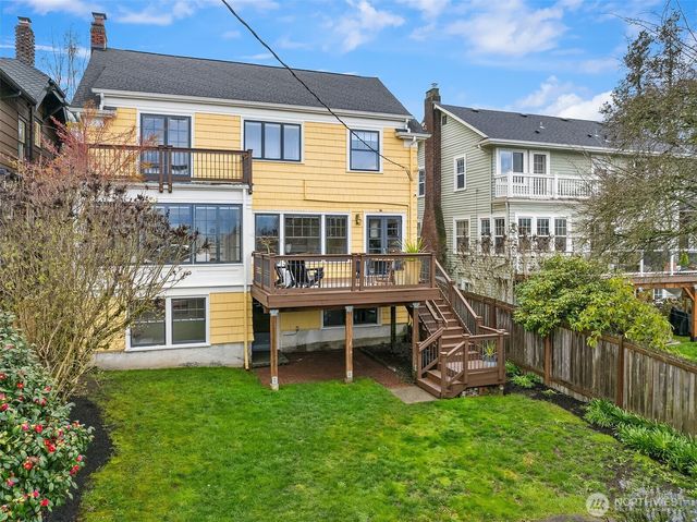 5260 18th Avenue NE, Seattle, WA 98105