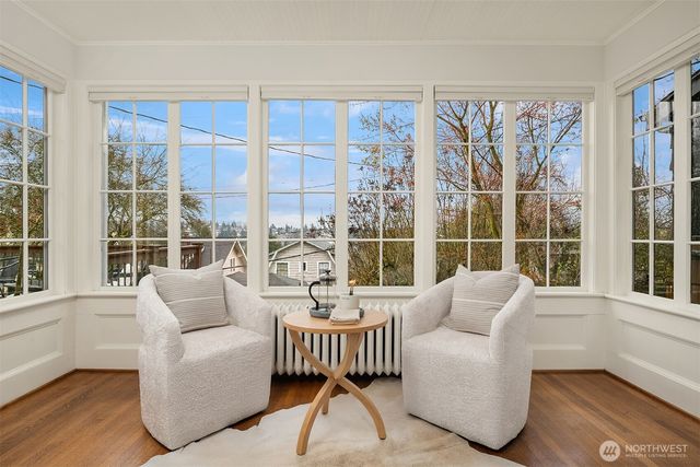 5260 18th Avenue NE, Seattle, WA 98105