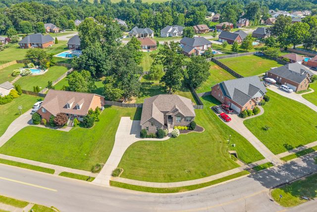 1191 Filmore Harris Rd, Pleasant View, TN 37146