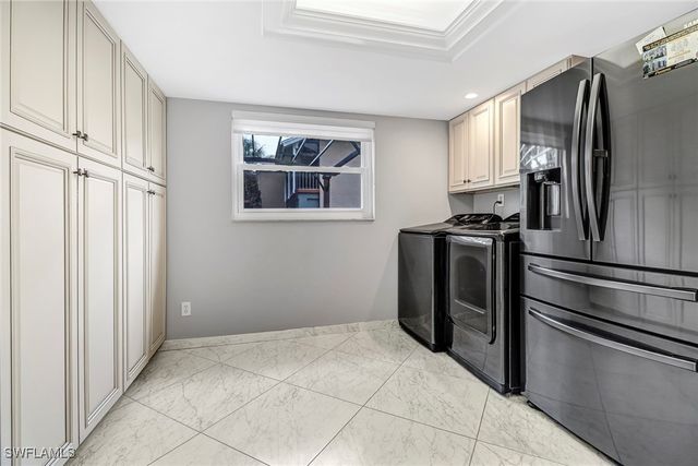 185 Cypress WAY E A-106, Naples, FL 34110