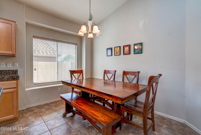 60594 E Blackcrest Loop, Tucson, AZ 85739