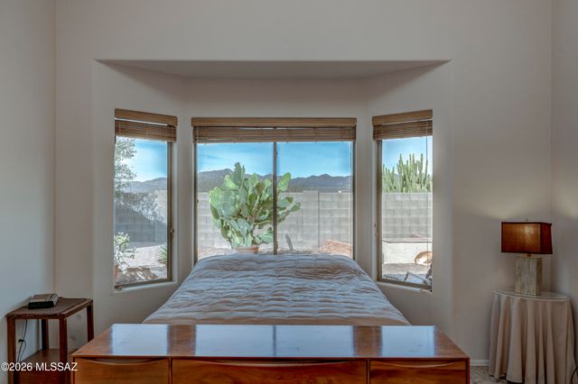 60594 E Blackcrest Loop, Tucson, AZ 85739