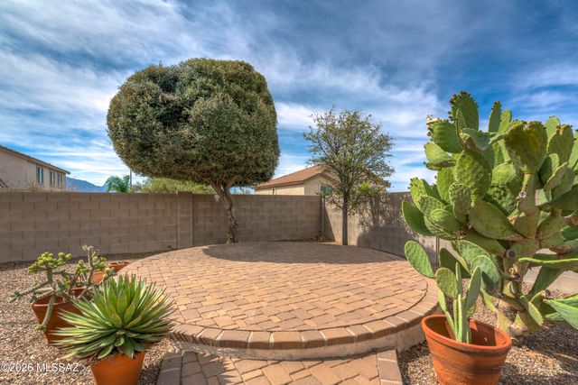 60594 E Blackcrest Loop, Tucson, AZ 85739