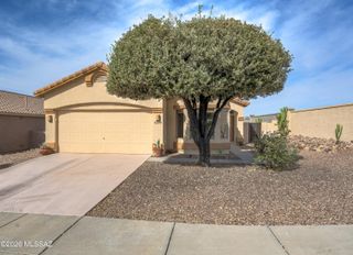 60594 E Blackcrest Loop, Tucson, AZ 85739