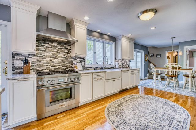 19 Bonnies Way, Hampstead, NH 03841