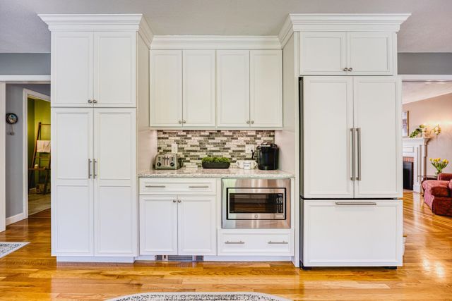 19 Bonnies Way, Hampstead, NH 03841