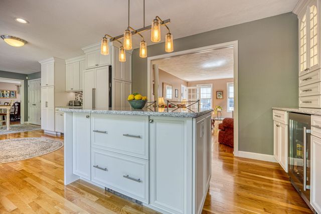 19 Bonnies Way, Hampstead, NH 03841