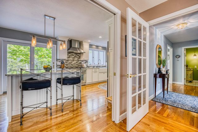 19 Bonnies Way, Hampstead, NH 03841