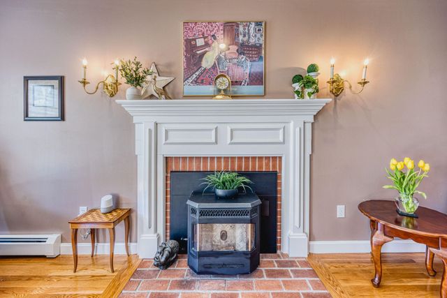 19 Bonnies Way, Hampstead, NH 03841