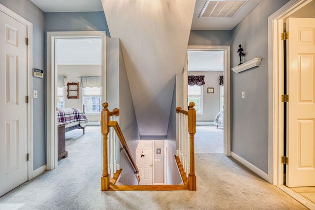19 Bonnies Way, Hampstead, NH 03841