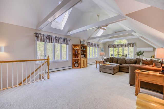 19 Bonnies Way, Hampstead, NH 03841