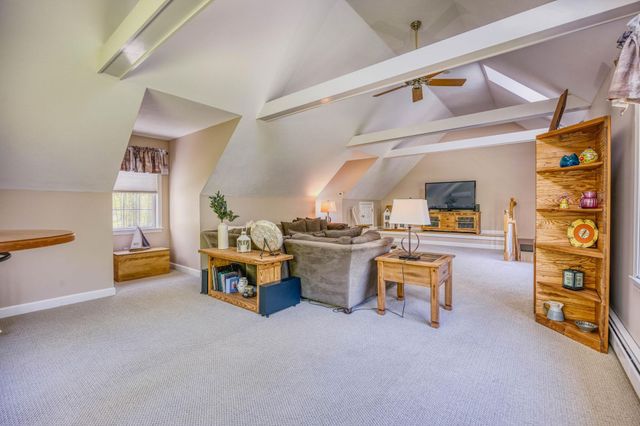 19 Bonnies Way, Hampstead, NH 03841