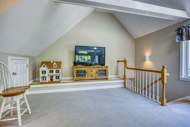 19 Bonnies Way, Hampstead, NH 03841