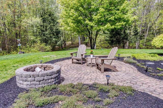 19 Bonnies Way, Hampstead, NH 03841