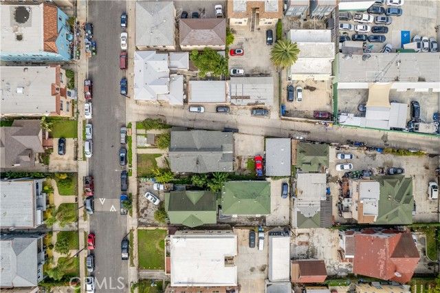 1322 5th, Los Angeles, CA 90019