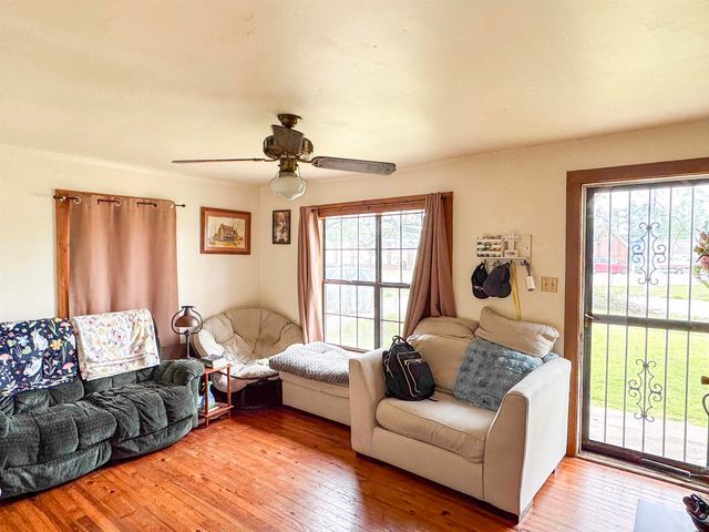100 HOLLY GROVE RD, Covington, TN 38019