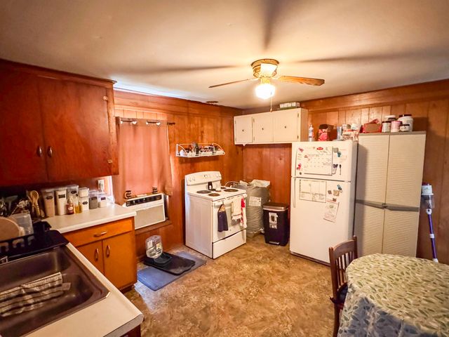 100 HOLLY GROVE RD, Covington, TN 38019