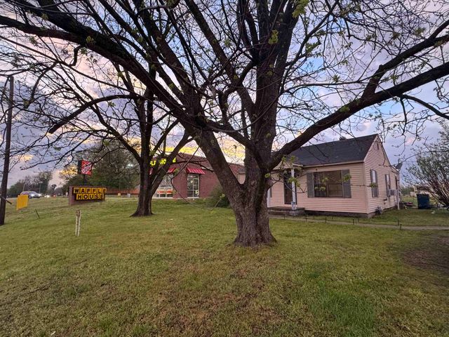 100 HOLLY GROVE RD, Covington, TN 38019