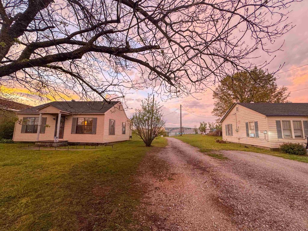 100 HOLLY GROVE RD, Covington, TN 38019