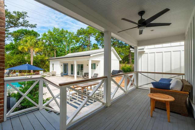 1010 Lansing Drive, Mount Pleasant, SC 29464