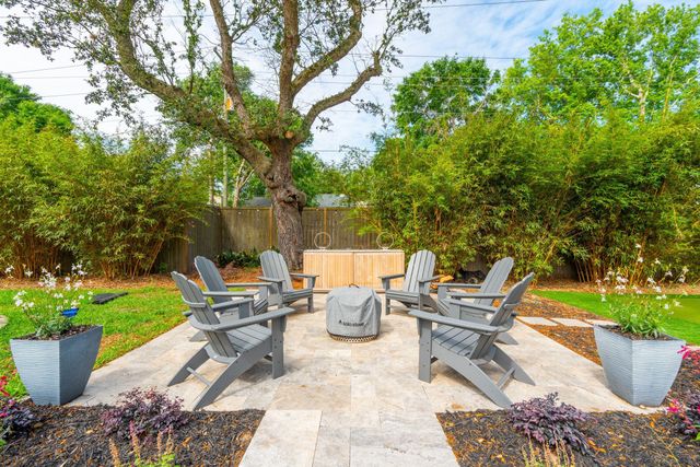 1010 Lansing Drive, Mount Pleasant, SC 29464