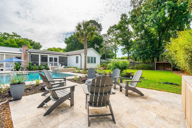 1010 Lansing Drive, Mount Pleasant, SC 29464