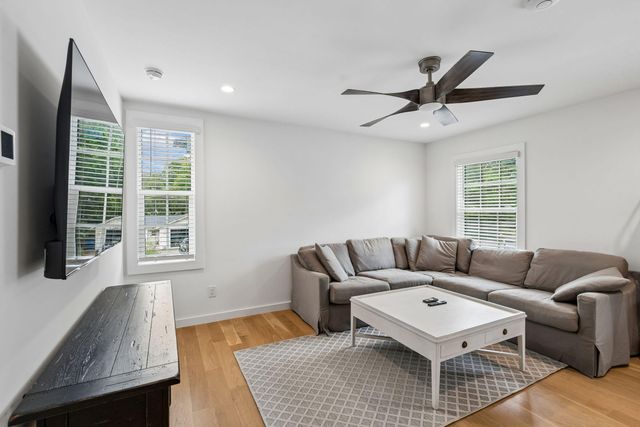 1010 Lansing Drive, Mount Pleasant, SC 29464