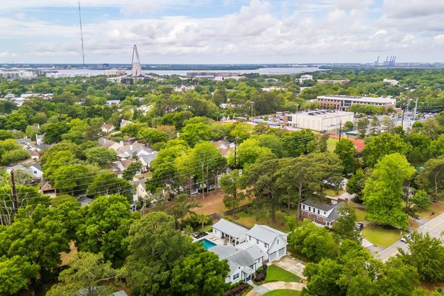 1010 Lansing Drive, Mount Pleasant, SC 29464