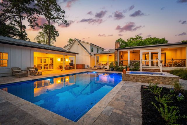 1010 Lansing Drive, Mount Pleasant, SC 29464
