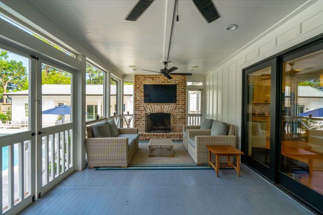 1010 Lansing Drive, Mount Pleasant, SC 29464