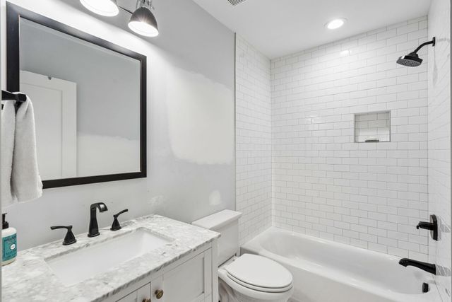 1010 Lansing Drive, Mount Pleasant, SC 29464