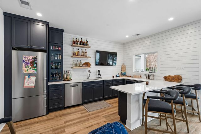 1010 Lansing Drive, Mount Pleasant, SC 29464