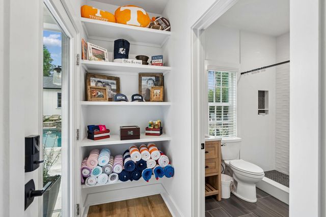 1010 Lansing Drive, Mount Pleasant, SC 29464