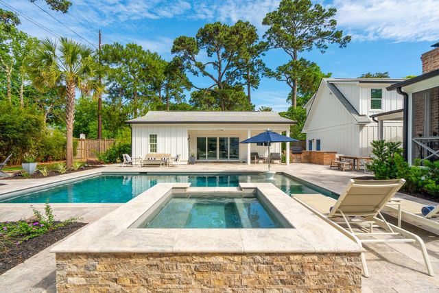 1010 Lansing Drive, Mount Pleasant, SC 29464