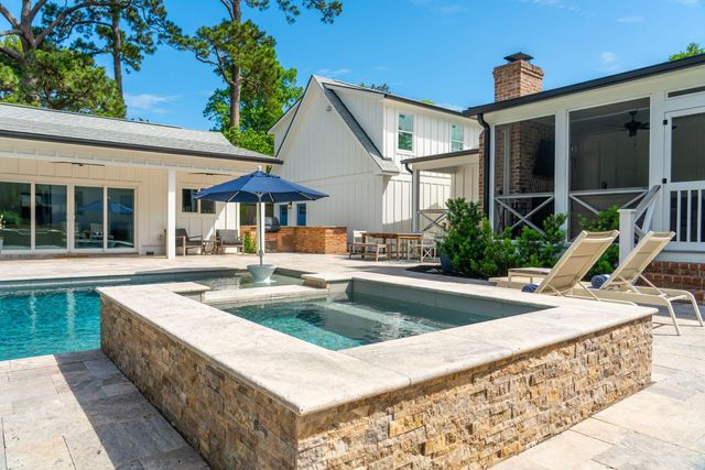 1010 Lansing Drive, Mount Pleasant, SC 29464