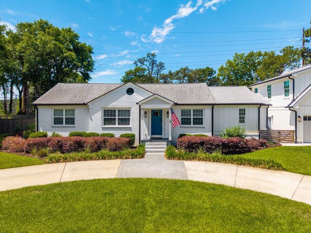 1010 Lansing Drive, Mount Pleasant, SC 29464