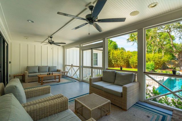 1010 Lansing Drive, Mount Pleasant, SC 29464