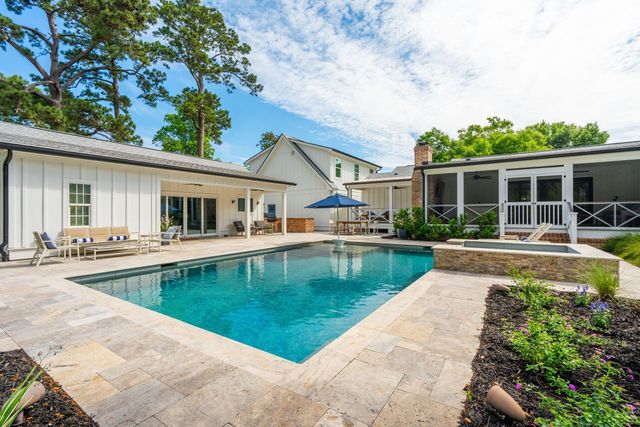1010 Lansing Drive, Mount Pleasant, SC 29464