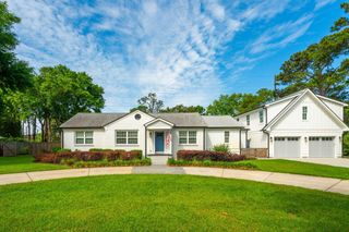 1010 Lansing Drive, Mount Pleasant, SC 29464