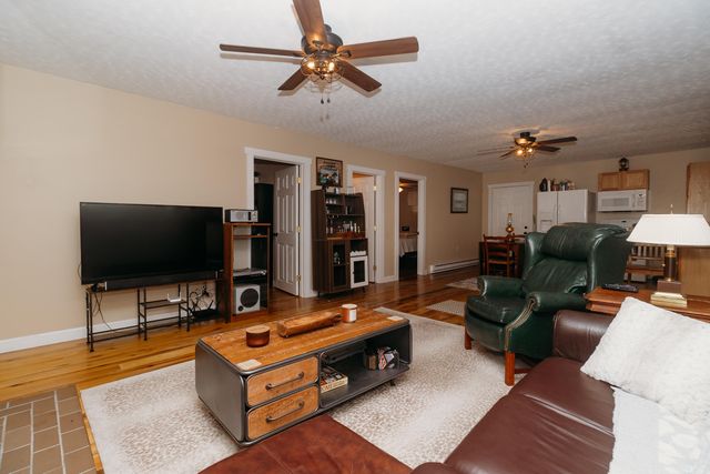272 Cowboy Lane, Wellington, KY 40387