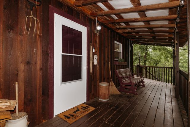 272 Cowboy Lane, Wellington, KY 40387